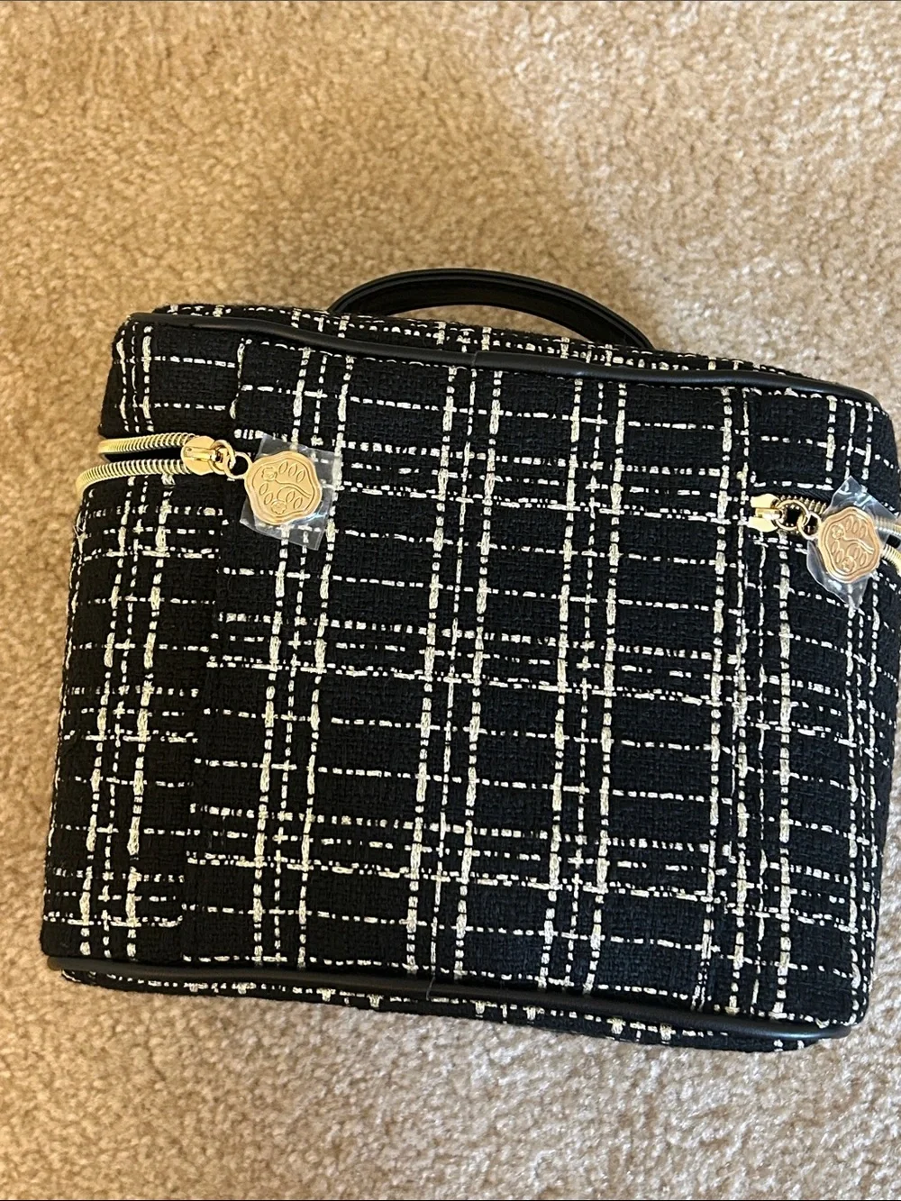 Black & gold Tweed Cosmetic Case shiseido